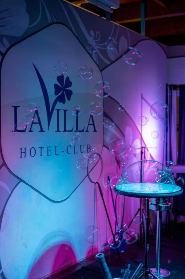Hotel Club La Villa Martinsicuro Eksteriør bilde